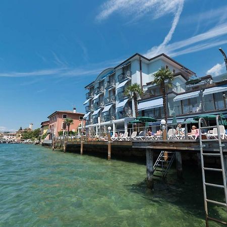 Hotel Venezia Malcesine Exterior foto